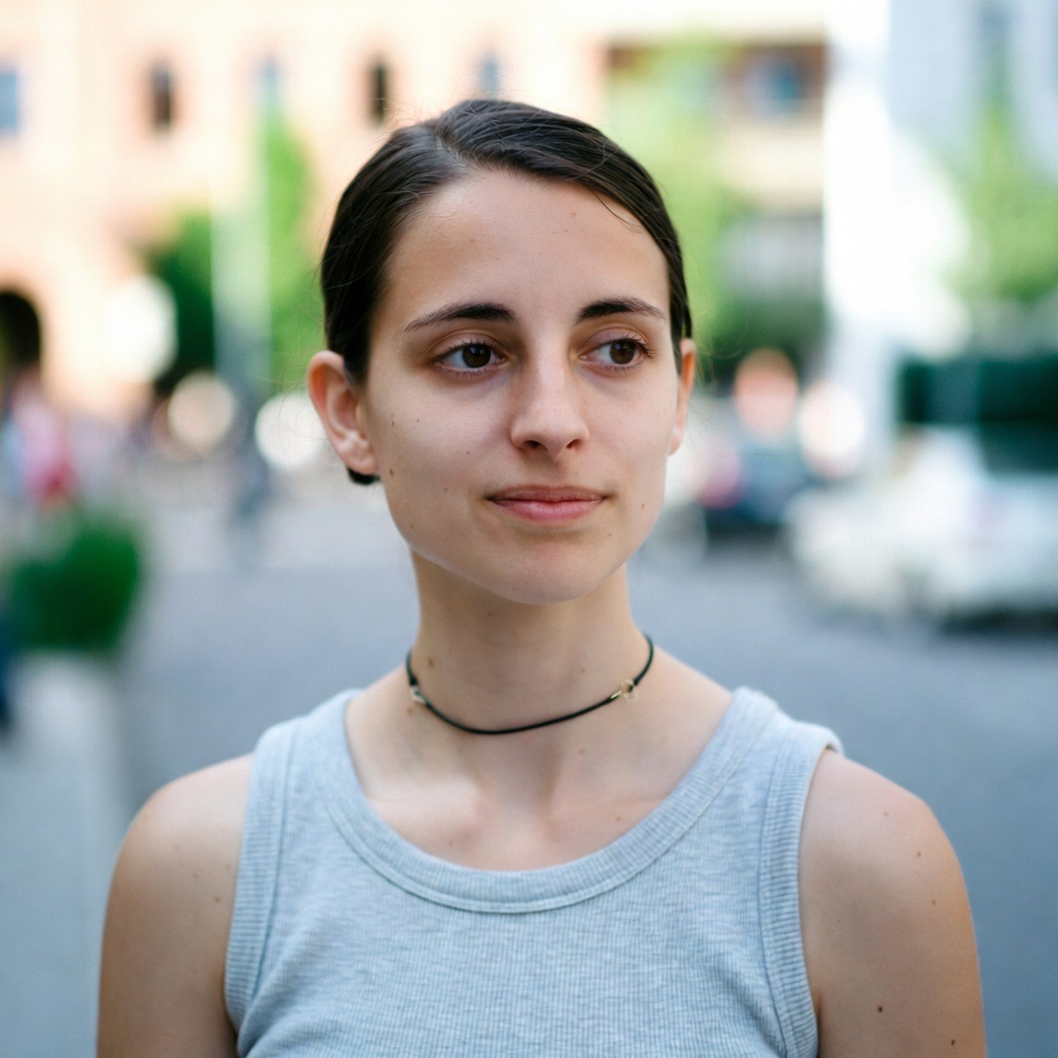 Nikola Černá – Autor a hlavní redaktor: | zahranicnicasinaproceskehrace.com